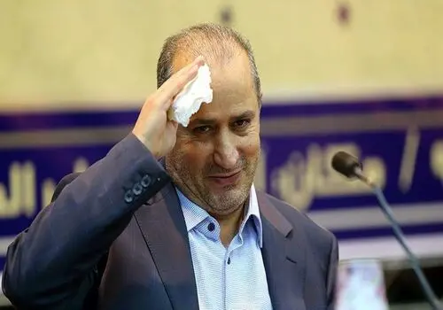 لبخند معنادار قلعه‌نویی در مراسم قرعه‌کشی امشب