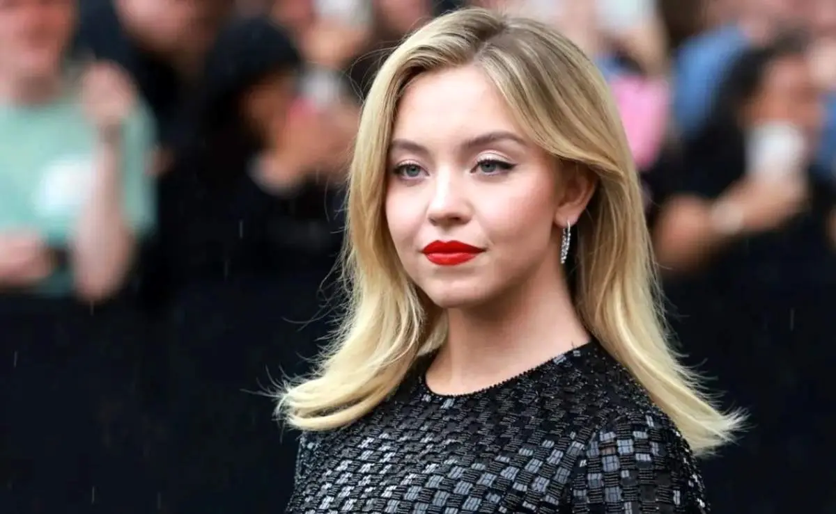 واقعی؛ سیدنی سوینی بازیگر نقش جیمز باند می‌شود | یک مامور ۰۰۷ با اسلحه زیبایی | پیشنهاد جنجالی کارگردان