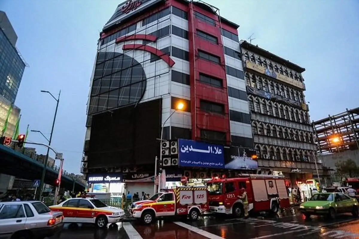 اعتراض جمعی از موبایل‌فروشان حوالی ظهر امروز
