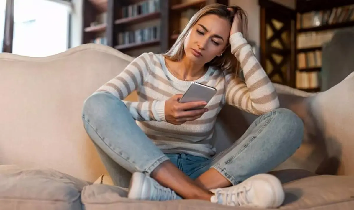 تفاوت حیرت انگیز خواندن از روی کتاب و صفحه نمایش