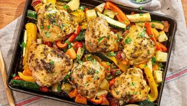 ناهارت با من: طعم بی‌نظیر مرغ با سیر و جعفری؛ یک غذای ساده و خوشمزه برای تمام سلیقه‌ها