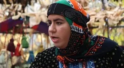 استایل تمام مشکی روناک نون خ در لوکیشن خاص/عکس