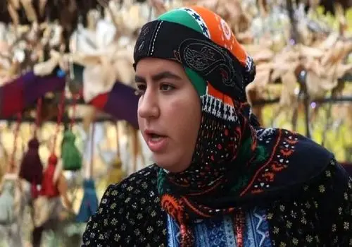 استایل تمام مشکی روناک نون خ در لوکیشن خاص/عکس