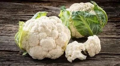 راهنمای تشخیص گل کلم تازه و روش نگهداری در یخچال

