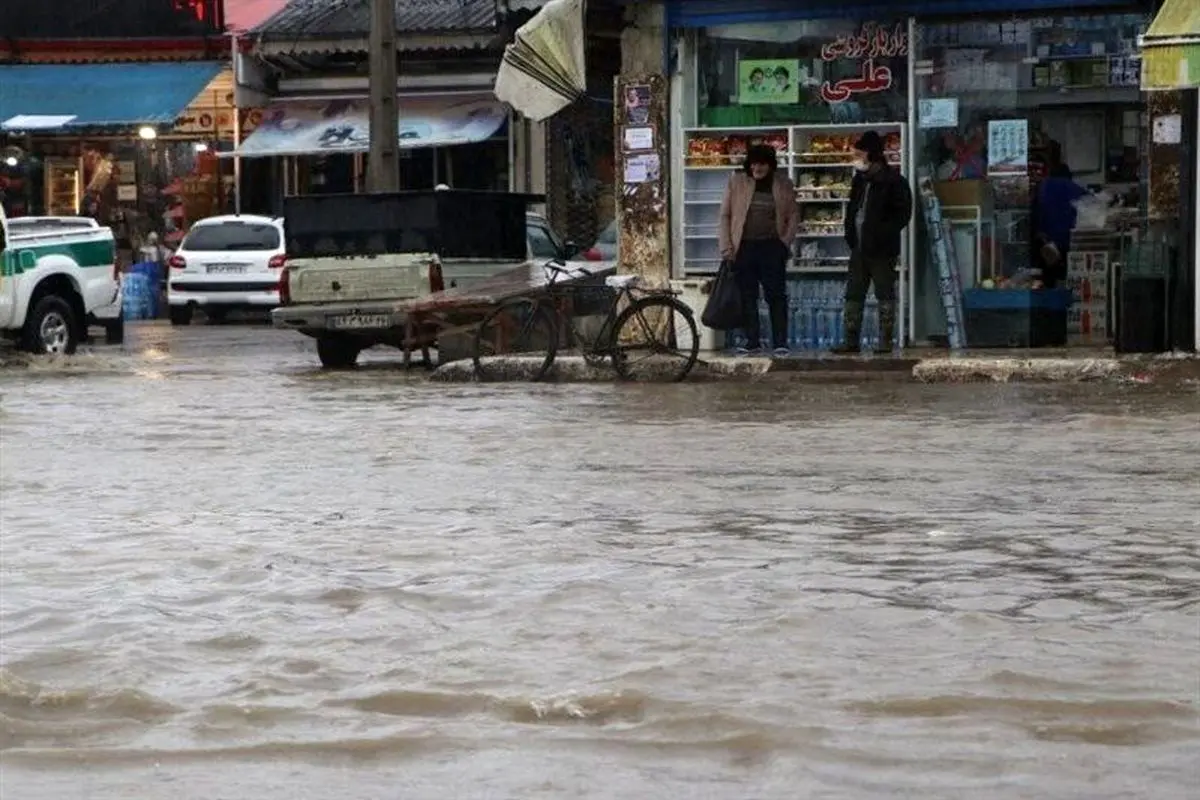 پس از بارش ۱۳۰ میلی‌متر باران، رشت غرق شد!