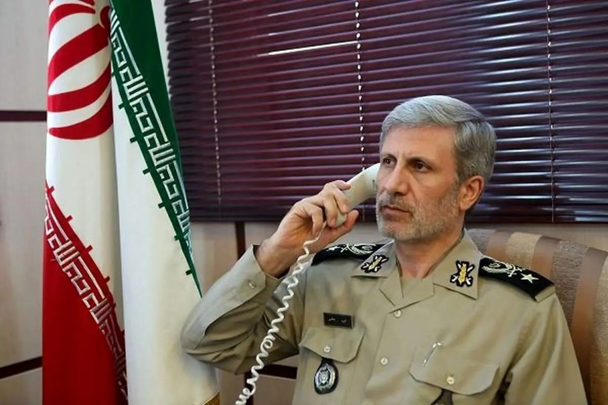 فرمانده کل ارتش: هرگونه تجاوز را با قاطعیت پاسخ داده خواهد شد