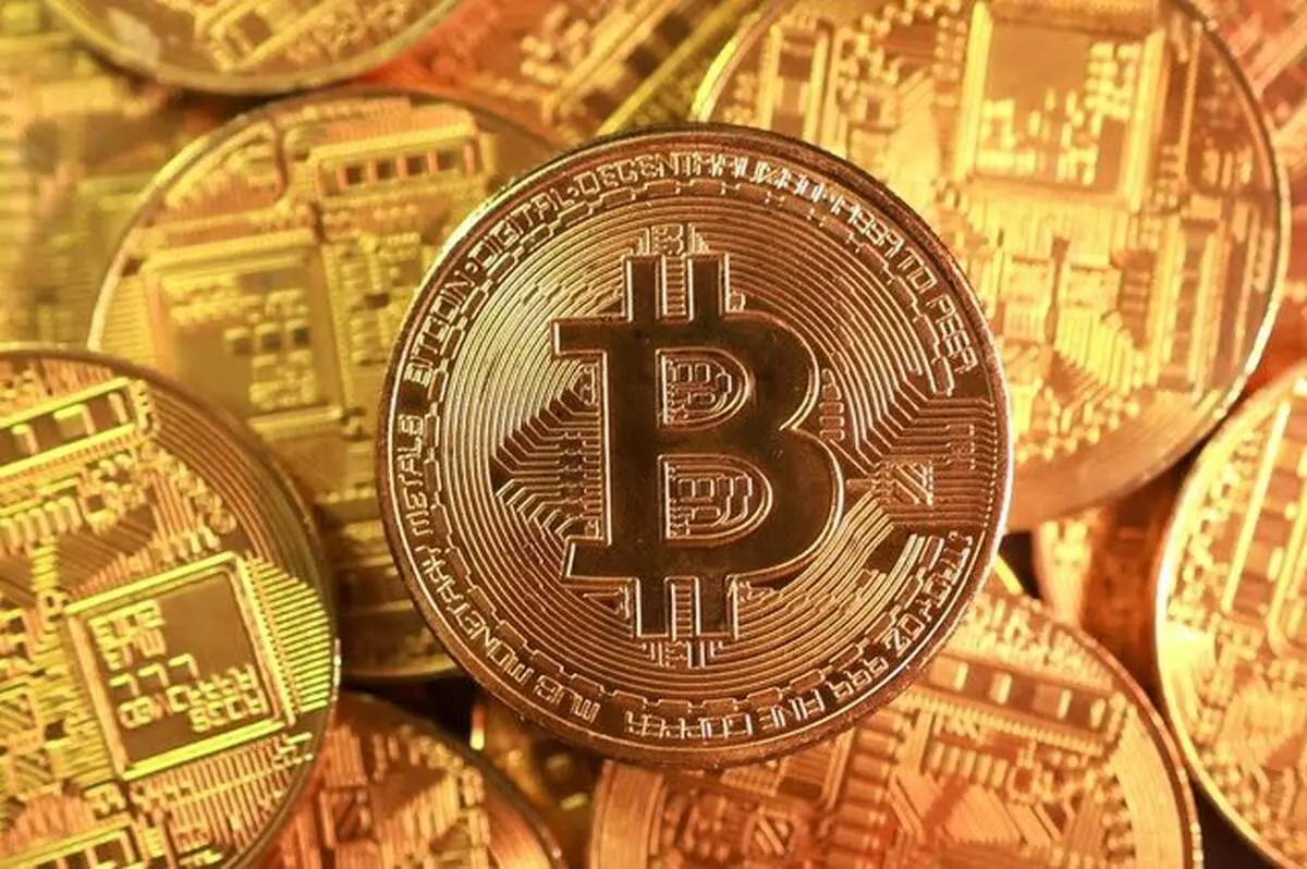 قیمت بیت کوین و ارز‌های دیجیتال امروز شنبه ۳ آبان ۱۴۰۴ + جدول