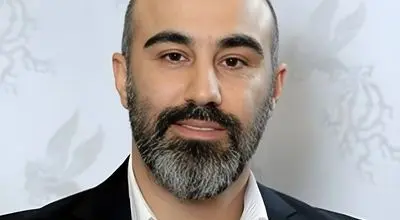 عکسی از کودکی محسن تنابنده (نقی پایتخت) و پدرش