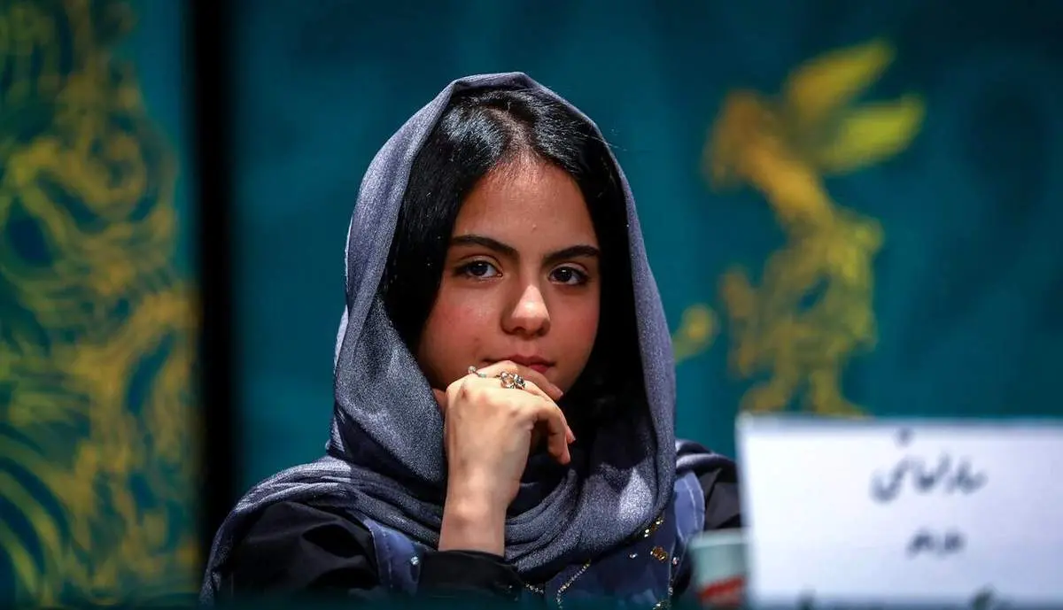 سلفی ماشینی بازیگر جوان سریال «زخم‌کاری»+ عکس