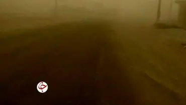 تصاویر و ویدئویی از طوفان شدید در سیستان؛ گرد و خاک نفس را گرفت