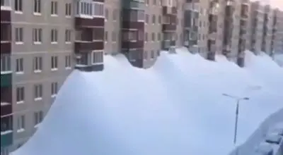 این منطقه روسیه زیر بارش برف دفن شد +فیلم