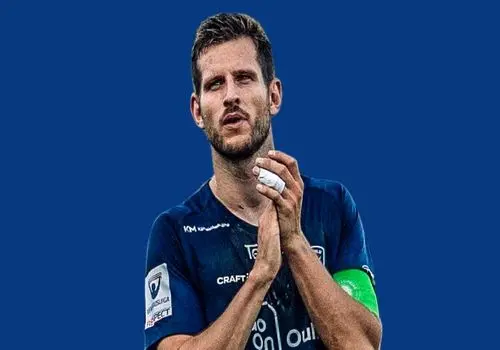 نام این ستاره باز هم در لیست استقلال قرار گرفت