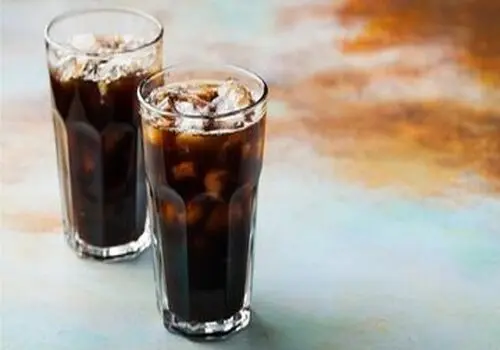این نوشیدنی برای شما استخوان سالم نمی گذارد!