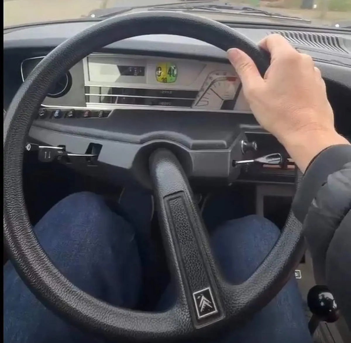 شکل جالب فرمان یک خودرو سیتروئن را ببینید + ویدئو