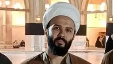 ظاهری متفاوت از چند روحانی در مراسم تشیع پیکر یک شهید/عکس