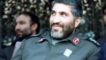 سردار احمد کاظمی سوار بر اسب در جبهه جنگ/عکس