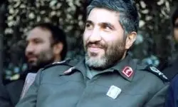 سردار احمد کاظمی سوار بر اسب در جبهه جنگ/عکس