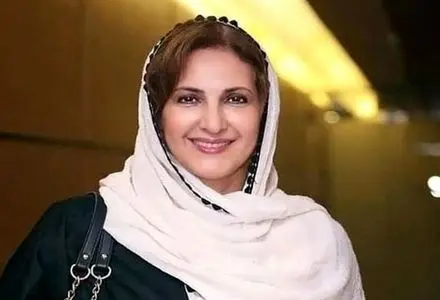 خلبانی فاطمه گودرزی در هواپیمایی سبک و آموزشی
