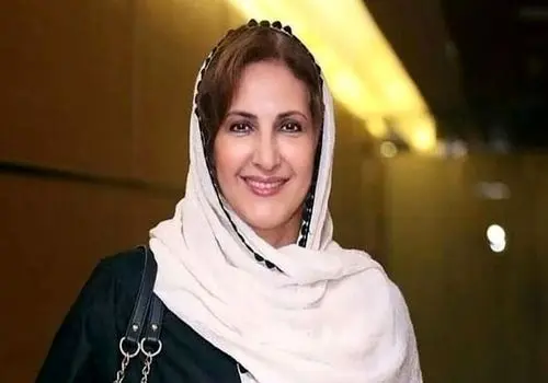 خلبانی فاطمه گودرزی در هواپیمایی سبک و آموزشی