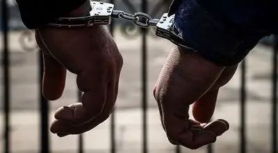 دستگیری سارق حرفه‌ای موبایل در مراسم تشییع شهدا/کشف ۱۲ گوشی مسروقه