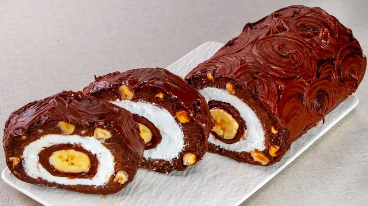 طرز تهیه رولت پنکیک شکلات+فیلم