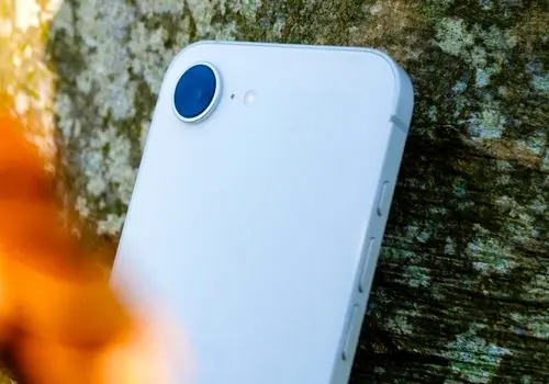 رویای گوشی‌های باریک فرو ریخت؛ اپل و سامسونگ عقب‌نشینی کردند