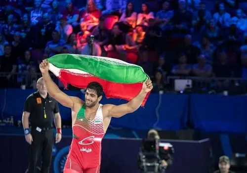  صید طلایی پادشاه کشتی ایران در ریاض/ قهرمانی مقتدرانه محمدهادی ساروی 