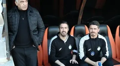 قهر خسرو حیدری از استقلال؛ وریا غفوری سرمربی شد