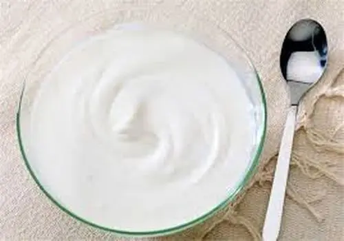  بازار لبنیات در شوک؛ سود ۳۰۰ درصدی روی هر سطل ماست!