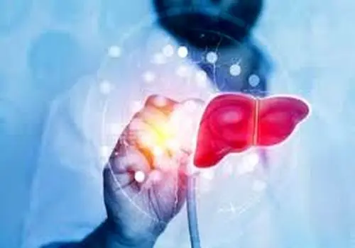 
آیا نوشیدن چای داغ در اول صبح به بهبود عفونت معده کمک می‌کند
