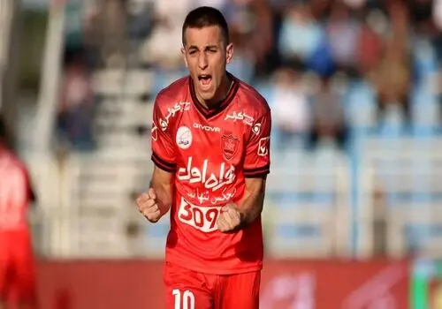 فرشاد احمدزاده دربی را از دست داد