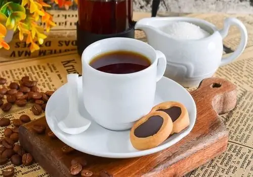 قهوه کافئین دار یا بدون کافئین؟ / کدام نوع برای مغز بهتر است؟