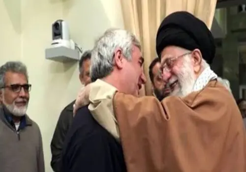 ابراهیم حاتمی کیا: آقا سید مجتبی با صدای رسا این بیعت را فریاد می‌زنم