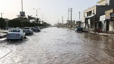 وقوع سیل در شهر زرند کرمان+ فیلم