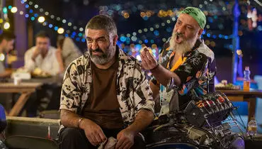 بلیت کمدی «دایناسور» به پیشنهاد سازنده اش نیم بها شد