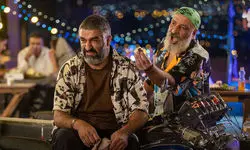 بلیت کمدی «دایناسور» به پیشنهاد سازنده اش نیم بها شد