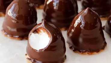 چطور بستنی زمستانی نوستالژیک درست کنیم؟
