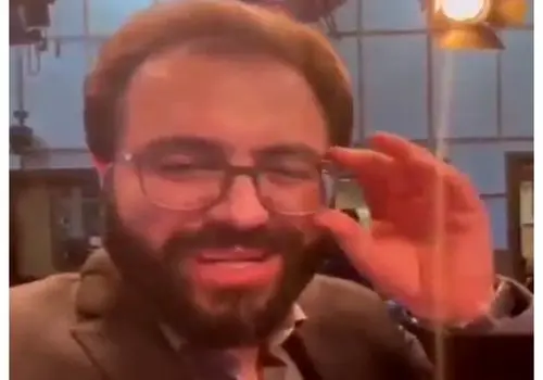 مجری شبکه ۳ ویدیو سلفی از خود منتشر کرد/ویدیو