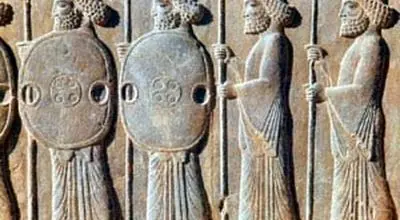 حضور سربازان هخامنشی در خیابان‌های تهران + فیلم