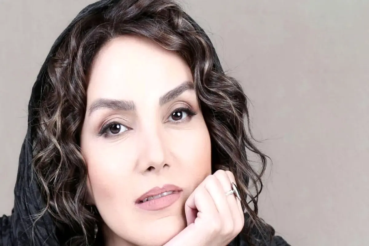 استایل جذاب مرجان شیرمحمدی در کنار بازیگران تاسیان/ عکس