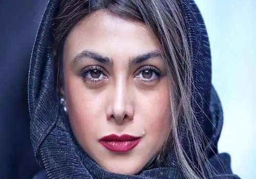 آزاده صمدی با یک استایل خاص آفتابی شد