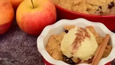 طرز تهیه کرامبل سیب و دارچین / یک دسر مقوی و خوشمزه
