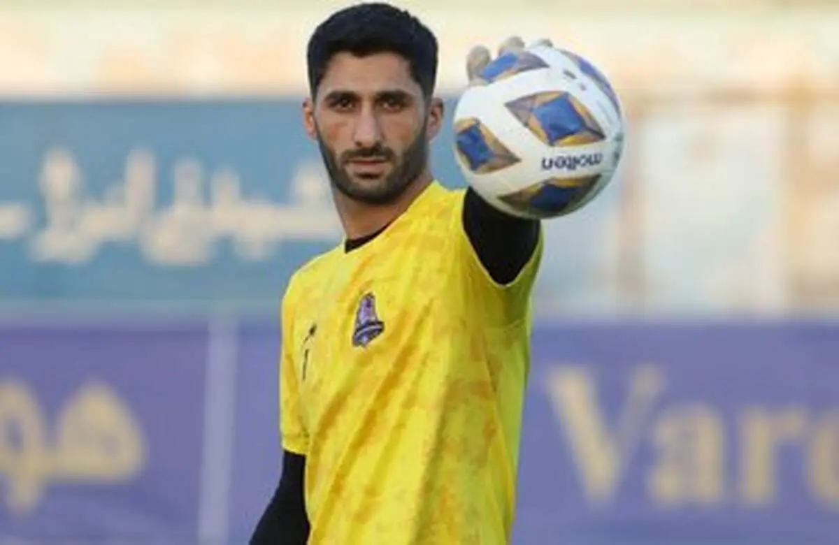 گلر استقلالی مغضوب سرمربی نساجی 