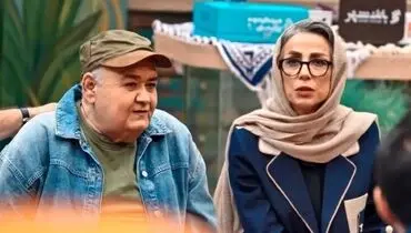 تلخ‌ترین تصویر؛ چهره شکسته همسر اکبر عبدی در مراسم ختم این هنرمند!