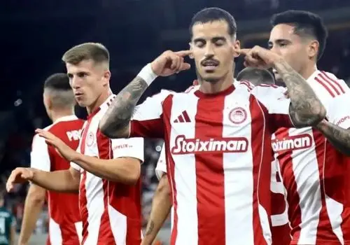 طارمی رسماً ۱۰۰تایی شد/ تونل افتخار ستاره‌های ایران برای مهاجم تیم ملی +عکس