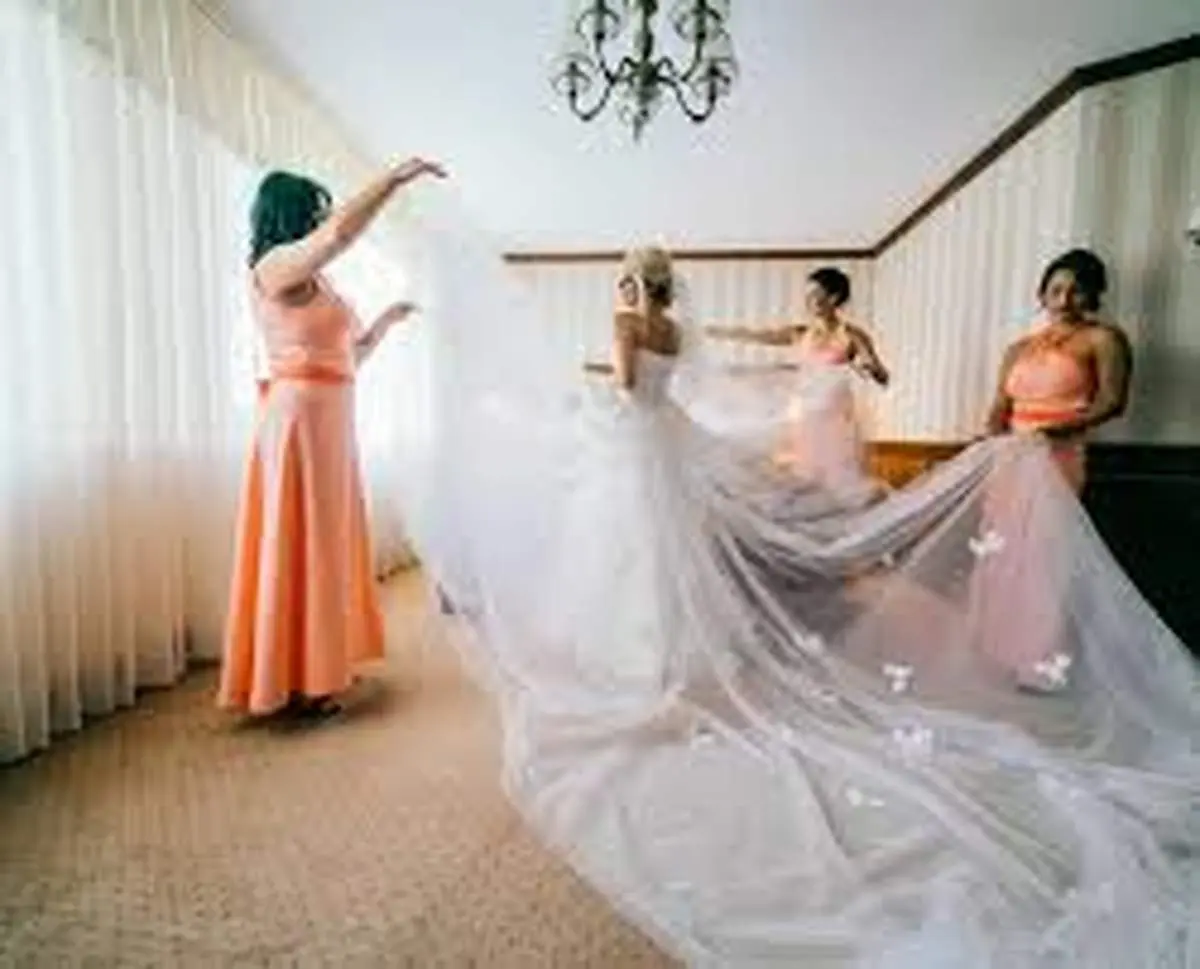  ساقدوش عروس باید حاشیه ها را مدیریت کند