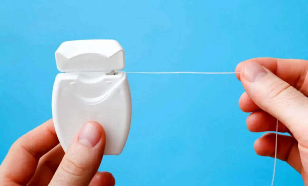 فواید شگفتانگیز نخ دندان؛ از پیشگیری پوسیدگی تا حفظ سلامت لثهها