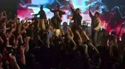 تصاویری از نخستین کنسرت مجاز محمدرضا شایع/ویدیو 