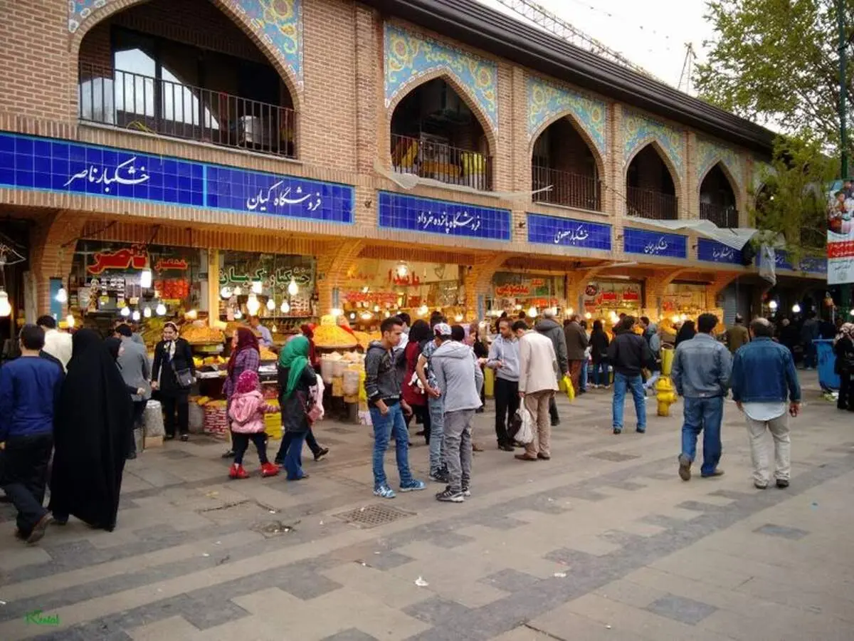 تصاویری بی رمق از بازار بزرگ تهران و مردمی که تنها رهگذرند!