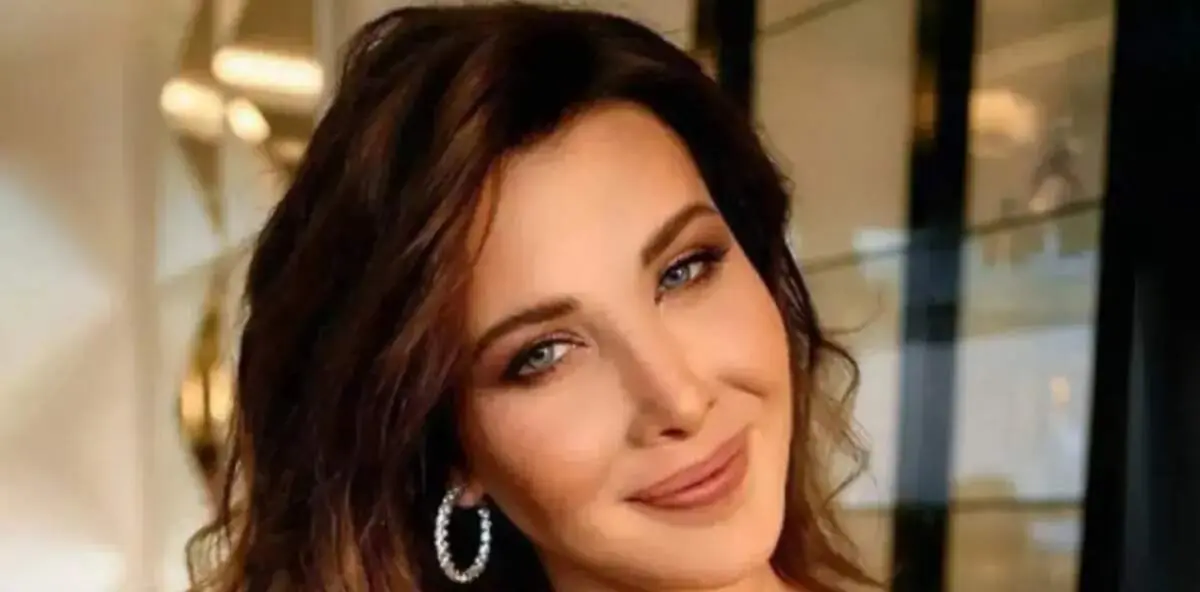 عکس زن و شوهری نانسی روی یک کشتی تفریحی